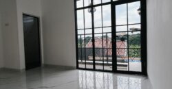 Rumah Ciracas Kelapa 2 Wetan