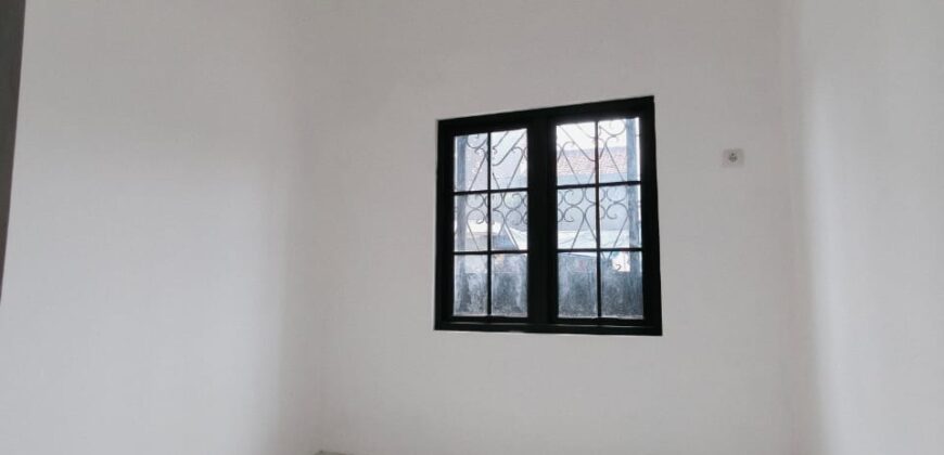 Rumah Ciracas Kelapa 2 Wetan