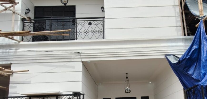Rumah Ciracas Kelapa 2 Wetan