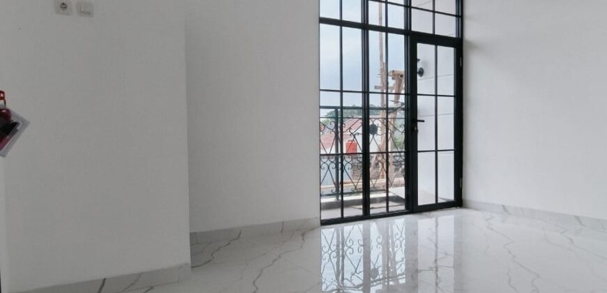 Rumah Ciracas Kelapa 2 Wetan