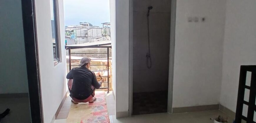 RUMAH BATU AMPAR KERAMAT JATI