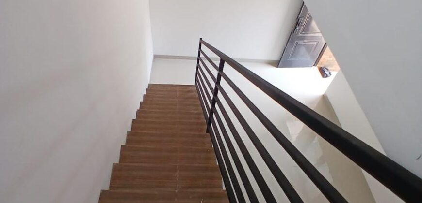 RUMAH BATU AMPAR KERAMAT JATI