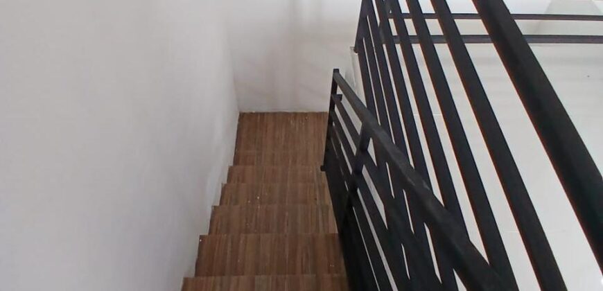 RUMAH BATU AMPAR KERAMAT JATI